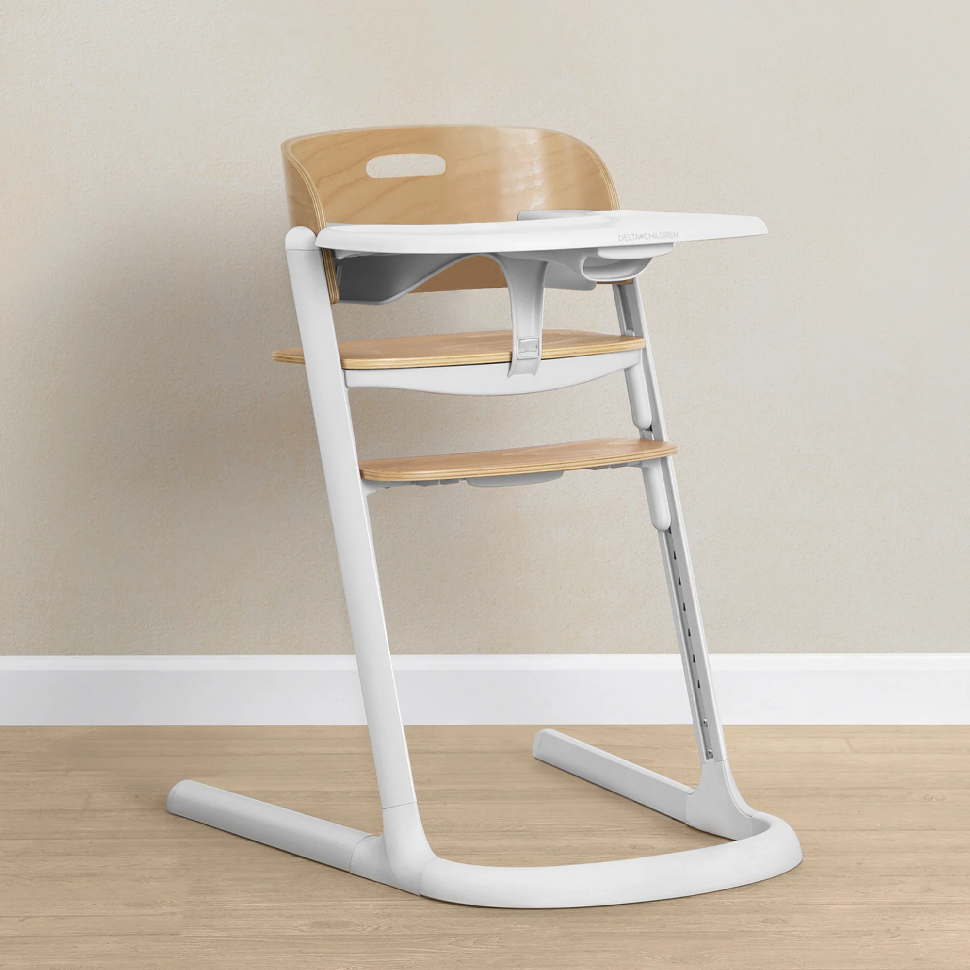 Versa Adjustable 3-in-1 High Chair - Image 11