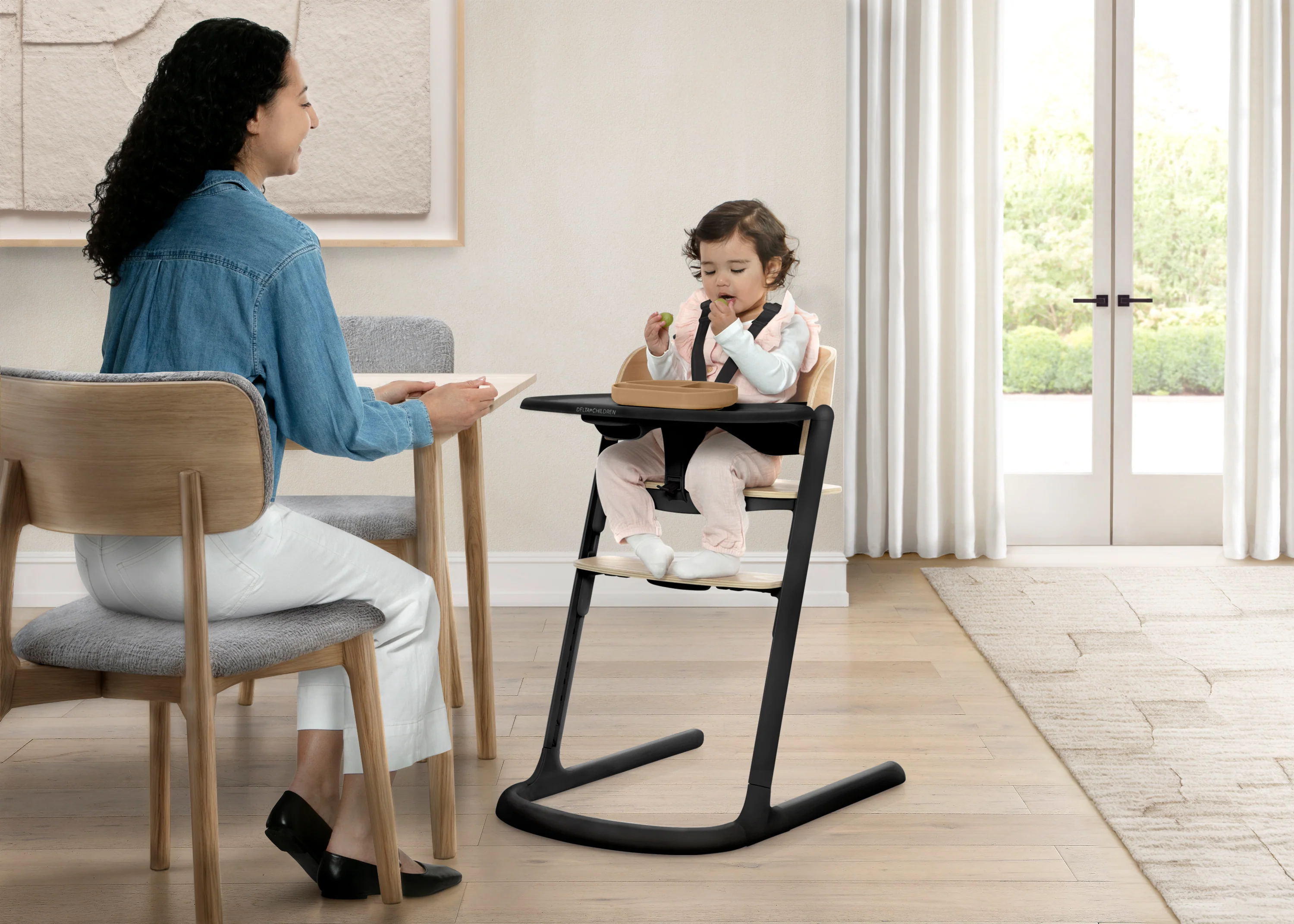 Versa Adjustable 3-in-1 High Chair - Image 12